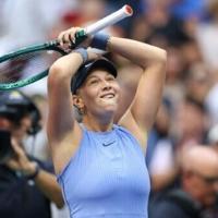 Anisimova stuns Swiatek to reach US Open semi