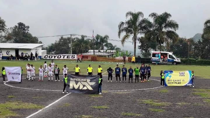 Coyotes La Perla se queda con el derby de Las Altas Montañas; derrota a Zongolica F.C.