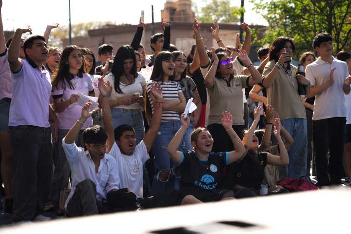 Más de 600 jóvenes celebraron el Día del Estudiante organizado por Institución Cervantes y el Ministerio de Educación