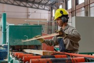 La actividad económica retrocedió 0,1% en julio y sumó tres meses en baja según INDEC