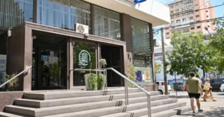 Fraude filmado en el Banco Nación: cómo una empleada desvió casi $1 millón y qué hacer para proteger tu cuenta