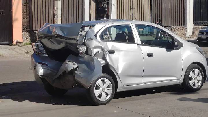 Persecución de la Guardia Nacional en Celaya deja dos lesionados y ocho vehículos dañados