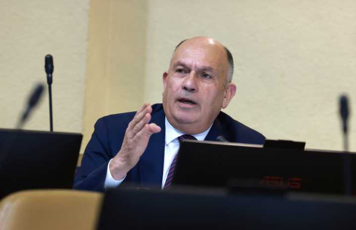 Desafueran a diputado Bobadilla para abrir causa por injurias graves contra periodista