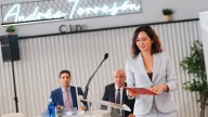 Practicar cálculo 10 minutos al día y poner a ingenieros a dar clase: el plan de Madrid para reforzar las Matemáticas