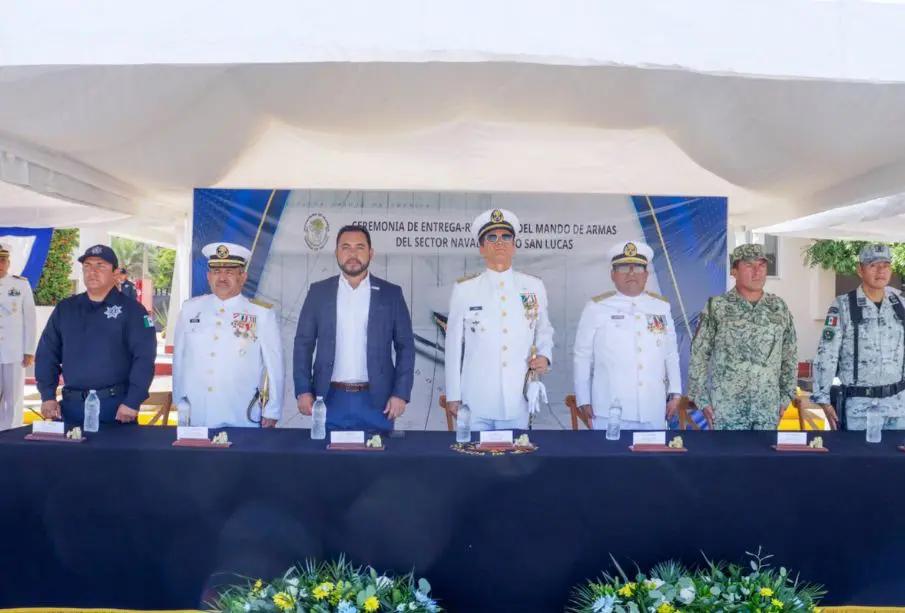 Alcalde de Los Cabos asiste al cambio de mando del Sector Naval en Cabo San ...