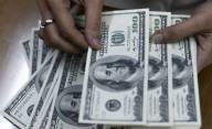 El dólar oficial cerró la semana a $1.515 y el Riesgo País se disparó a 1.496 puntos