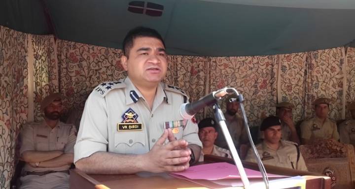 IGP Reviews Kashmir Security, Urges Tighter Anti