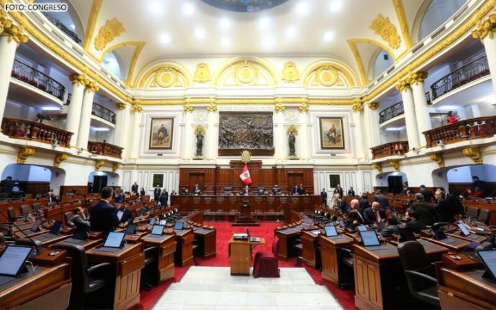 Dina, el “Cogobierno Congresal” y el reino de la mediocridad