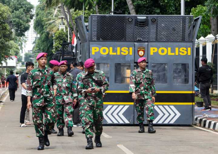 Una veintena de desaparecidos en las violentas protestas de Indonesia, según ONG