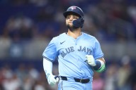 Blue Jays 3-Time Cy Young Winner Challenges Teammates After Bo Bichette Injury