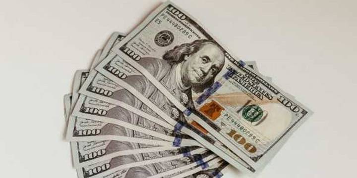This is how much San Antonio household income has changed in a year