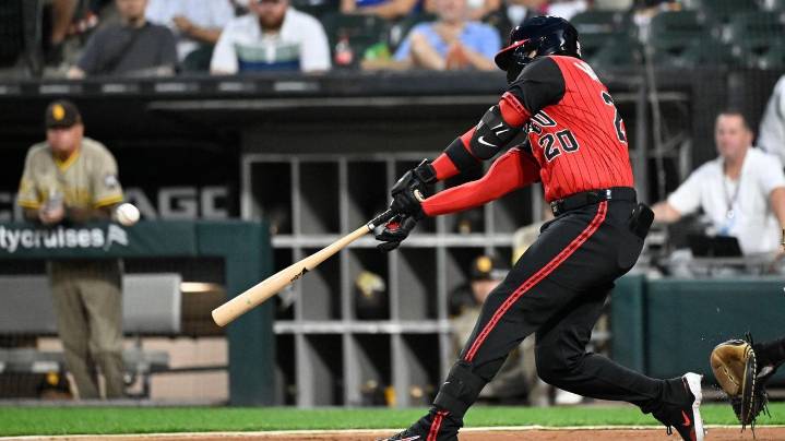 Vargas hits 2-run HR, Martin pitches 6 innings as White Sox beat Padres 4