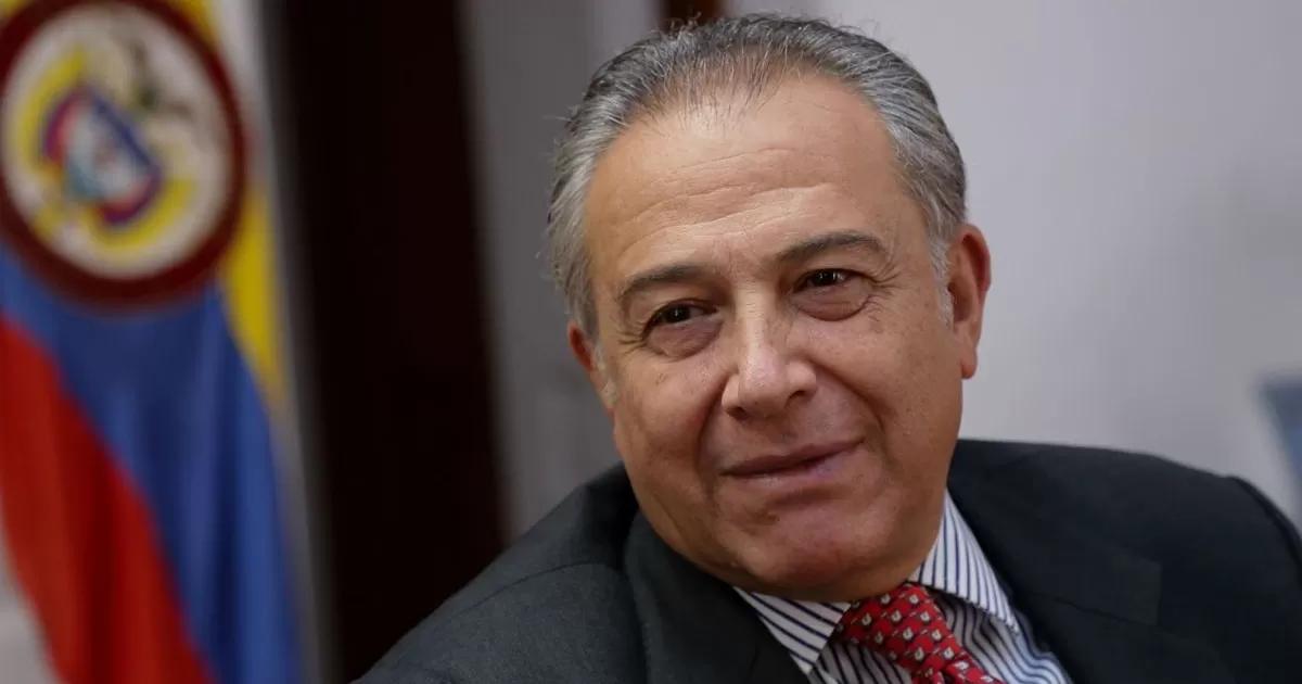 Exvicepresidente Óscar Naranjo aseguró que Colombia necesita control territorial para atacar crisis