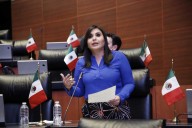 Exhorta senadora Mayuli Martínez a dependencias federales a actuar por delfines en disputa