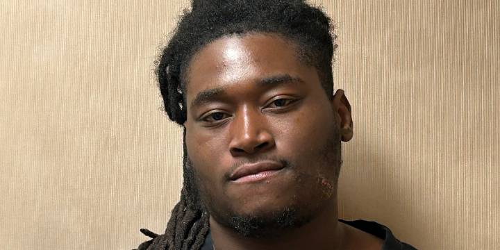 Martin County deputies arrest man in Oak City convenience store shooting