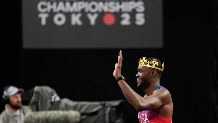 Rai Benjamin 'gana, pierde y gana' el oro en unos 400 vallas con Warholm fuera del podio