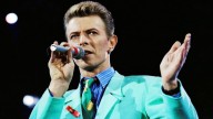 Abrió un centro dedicado a David Bowie: las fotos de la exposición que reúne más de 80 mil objetos