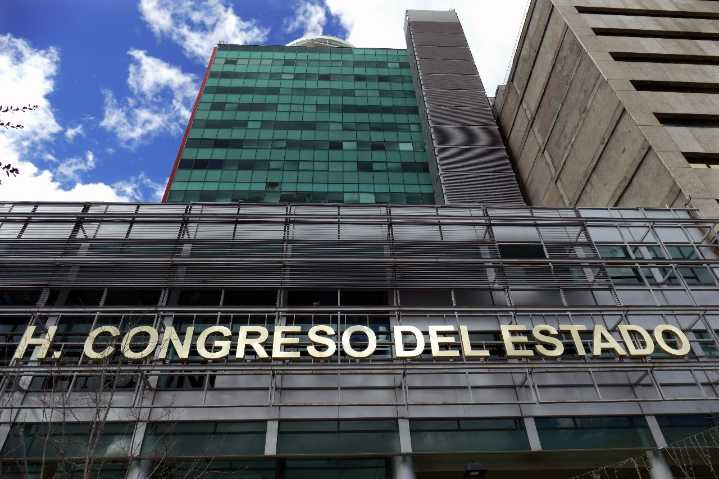 Hoy la entrega el mérito educativo en Congreso