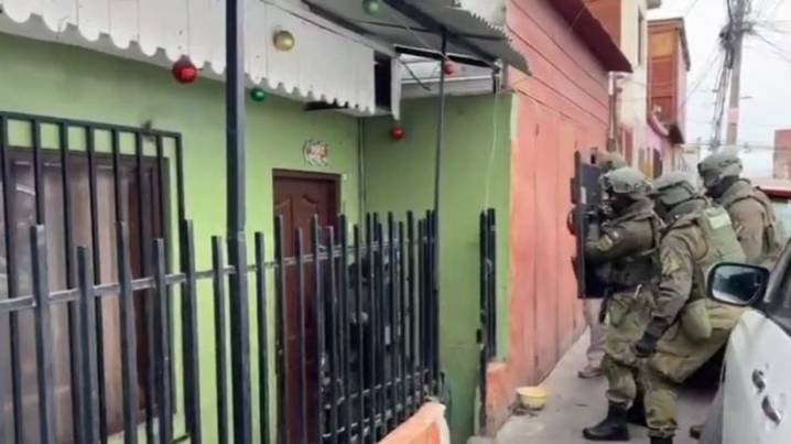 Iquique: Operativo policial contra el microtráfico deja varios detenidos tras masivos allanamientos