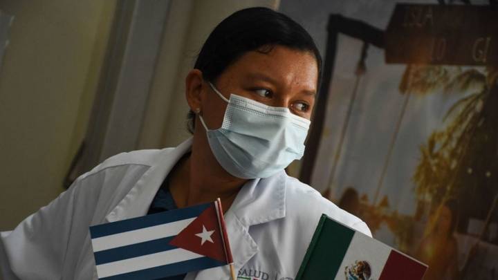 Sheinbaum defiende convenio con médicos cubanos; "todo está en regla", dice