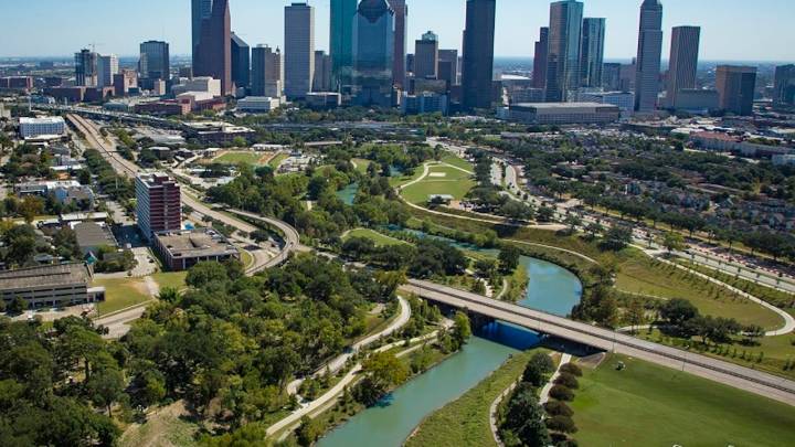 ¿Asesino en serie en Houston? Cinco cadáveres fueron encontrados en los canales de la ciudad
