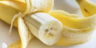 Plátano: esta es la parte de la fruta que debes comer para tener una mejor digestión y prevenir el estreñimiento