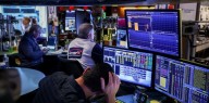 Otro mal día financiero para Argentina: el dólar toca los $ 1.415 y vuelven a caer bonos y acciones