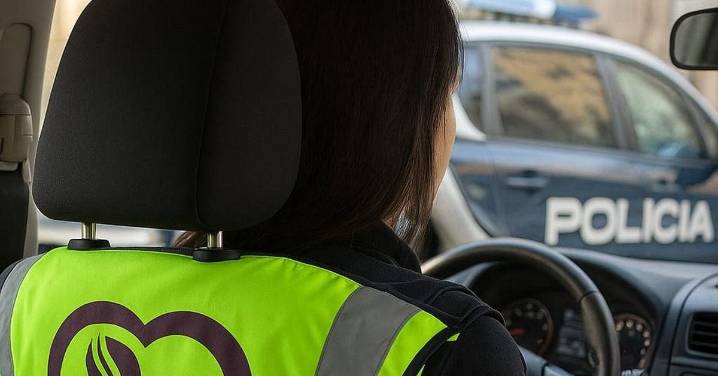 Piden ayuda en Marbella para Jana, una sintecho impedida que asegura que intentaron agredirla sexualmente