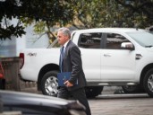 Deuda: el Gobierno afronta $5,6 billones de vencimientos y ofrece un "seguro de cambio"
