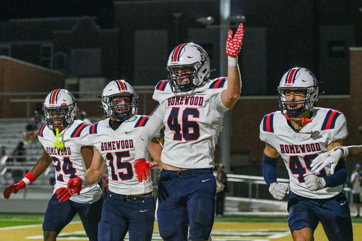 Patriots stay at No. 8 in 6A poll
