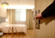 Los hoteleros madrileños exigen al Gobierno claridad legal sobre el registro de viajeros o la derogación del Real Decreto 933/2021