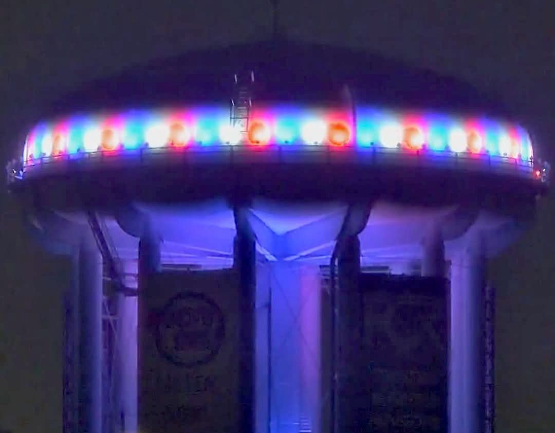 Sudbury Wolves light up downtown water tower to honour Ken Dryden