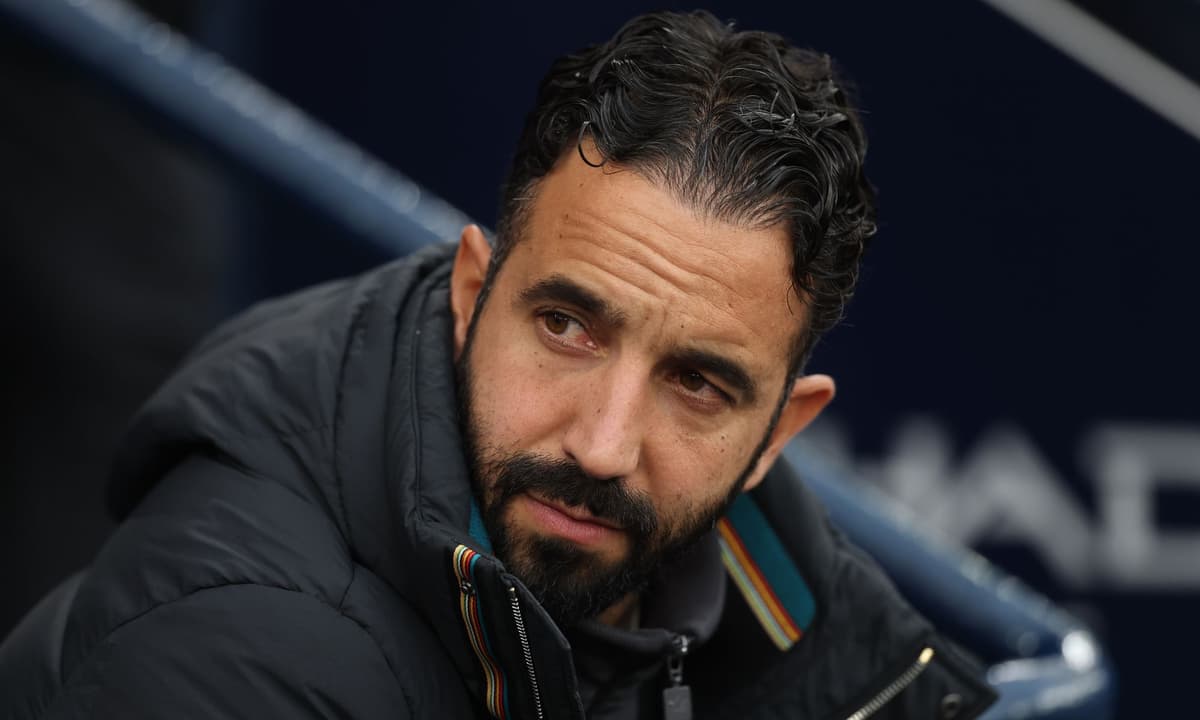 Manchester United contact shock manager candidate amid Ruben Amorim struggles