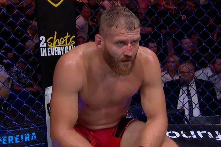 Fact Check: Jan Blachowicz Gets Knocked Out by Attacker in European Pub