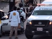 Ejecutan a taxista en Acapulco al momento en que viajaba con pasajeros