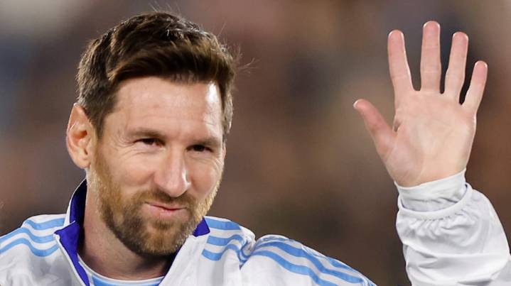 El encuentro de dos leyendas: la foto de Messi y Charly García que se hizo viral