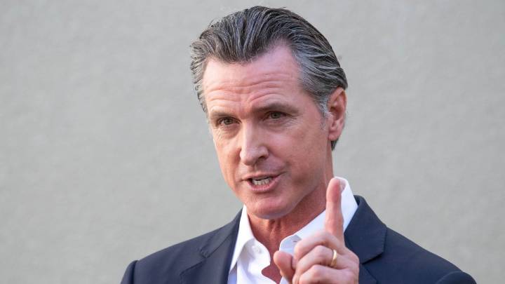 Gobernador Gavin Newsom arremete contra Donald Trump – Telemundo Area de la Bahía 48