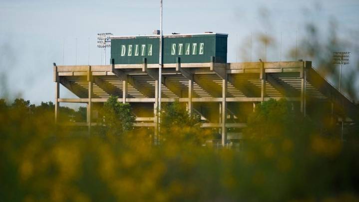 Mississippi university student found hanging on campus with no signs of foul play