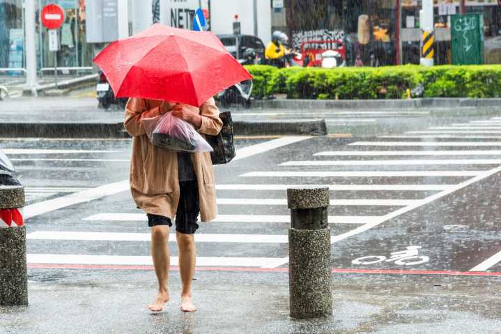 Canadians warned about travelling to parts of Asia due to typhoon