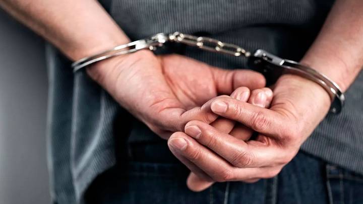 Un hombre fue detenido por golpear y viralizar fotos íntimas de su pareja