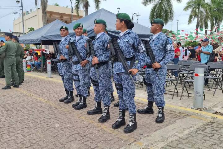 Fuerzas Federales participan en el marco del Aniversario de la Independencia de México en Felipe Carrillo Puerto