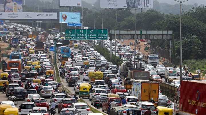 Delhi traffic advisory amid buzz that PM may visit CR Park pandal today