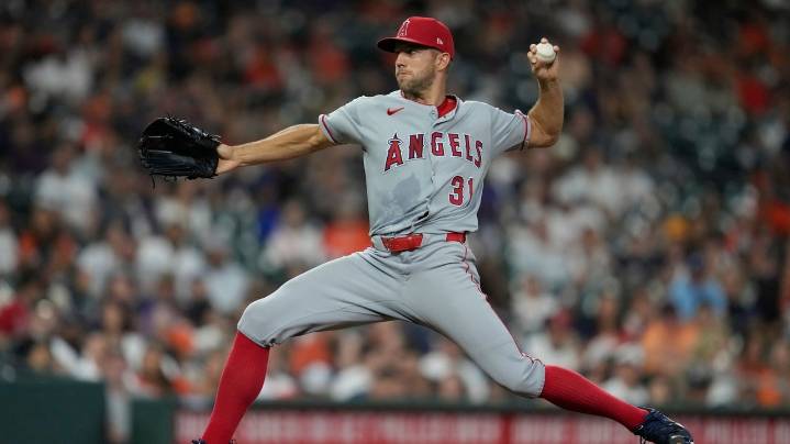 Angels' Tyler Anderson placed on the injured list with a strained oblique