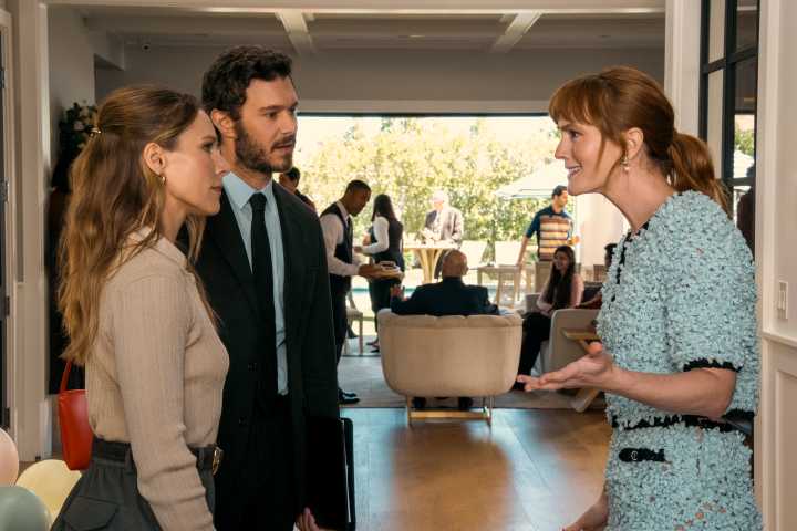 Nobody Wants This' Kristen Bell, Adam Brody Question 'Doomed' Interfaith Love