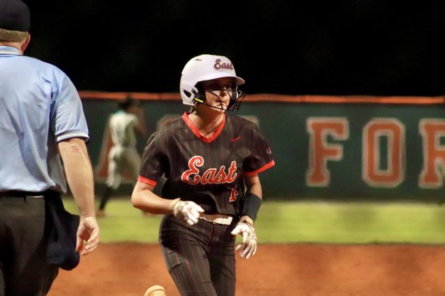 Softball: Broncos unable to rally past Jaguars