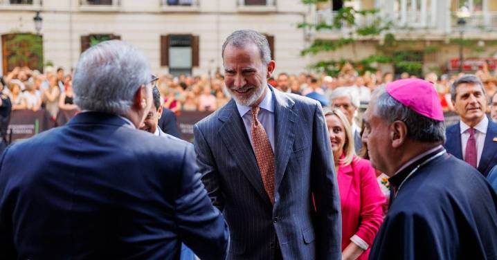 ‘Lo que no se vio’ de la visita del Rey Felipe VI a la Virgen de las Angustias de Granada: “Nos transmitió que volvería a visitarnos”