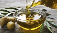 Prohíben la venta y elaboración de dos aceites de oliva: la Anmat pidió su retiro urgente del mercado