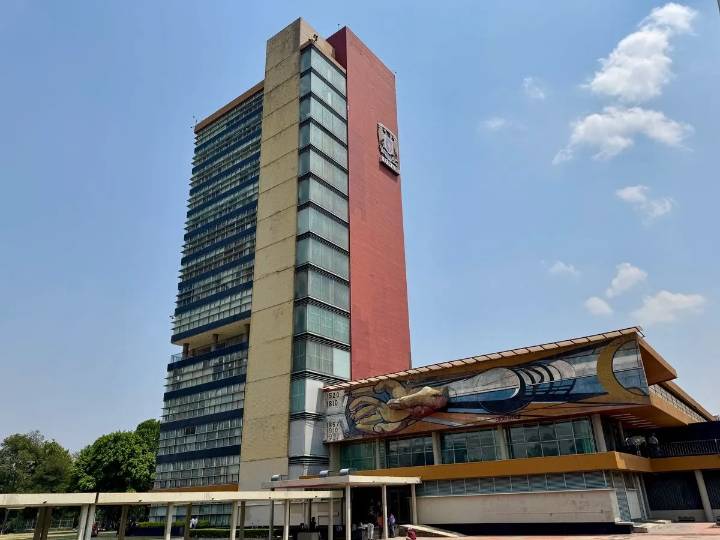 Al menos cinco facultades de la UNAM suspenden clases presenciales por amenazas