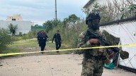 Hallan cuerpo en descomposición en lote baldío frente a SEPyC en Culiacán