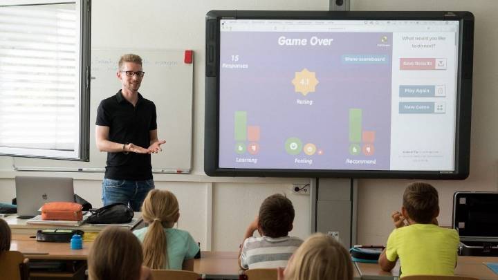 Entra en vigor la limitación del tiempo de exposición a las pantallas en Primaria y Secundaria